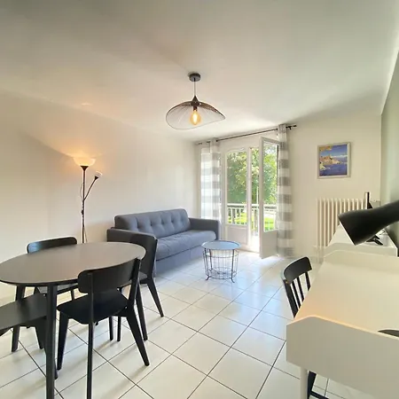T2 Renove Proche D'annecy Avec Parking Et Animaux Admis - Fr-1-432-2 * 阿讷西